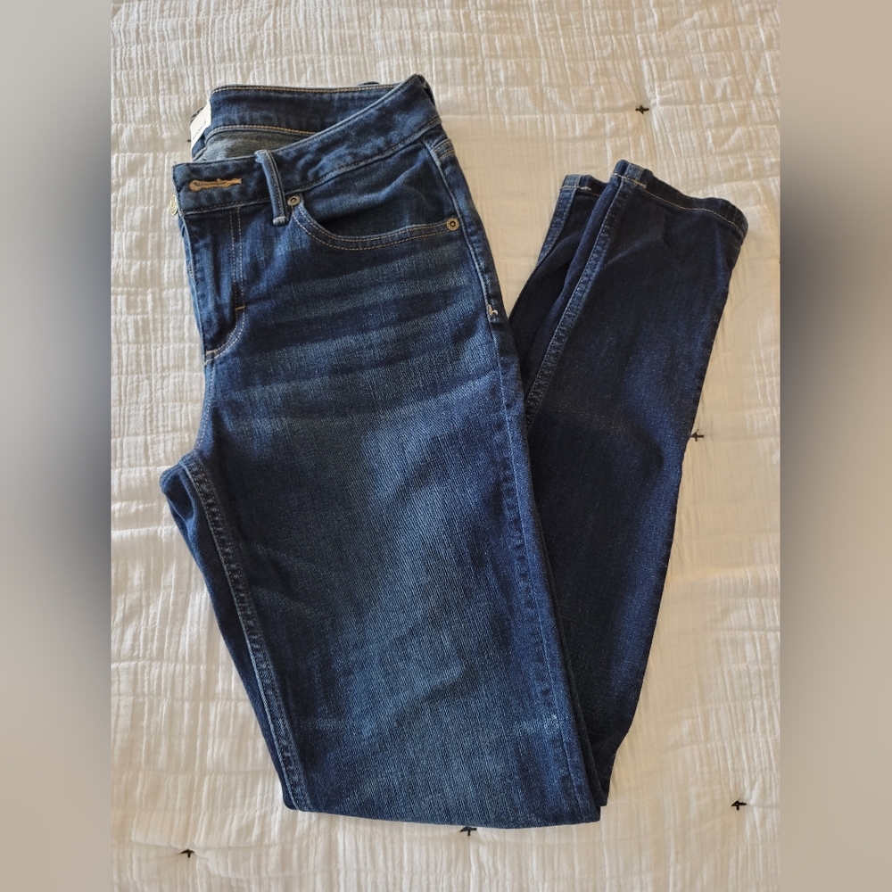 Maurices size 6 skinny jeans